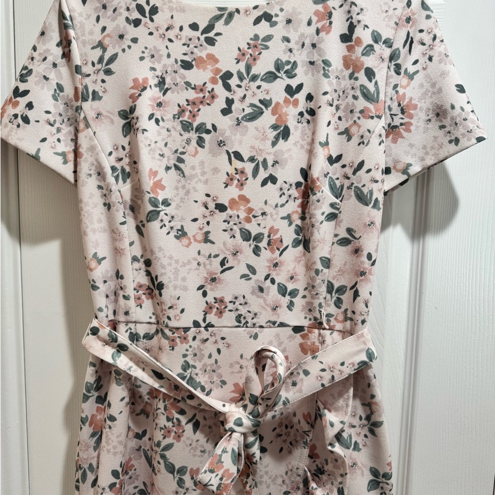 Floral Print Ruffle Dress - Picture 2 of 3